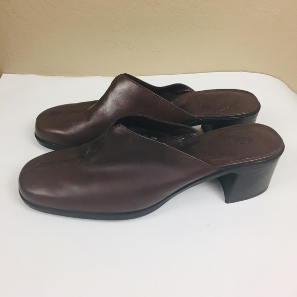 Clarks brown leather slip on size 9.5 M - Picture 8 of 8